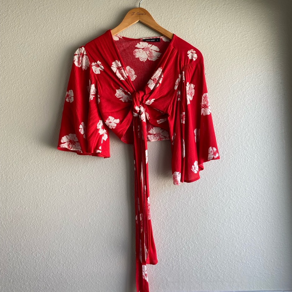 Gypsy Rose: Floral Print Knot Top With Butterfly Sleeves.